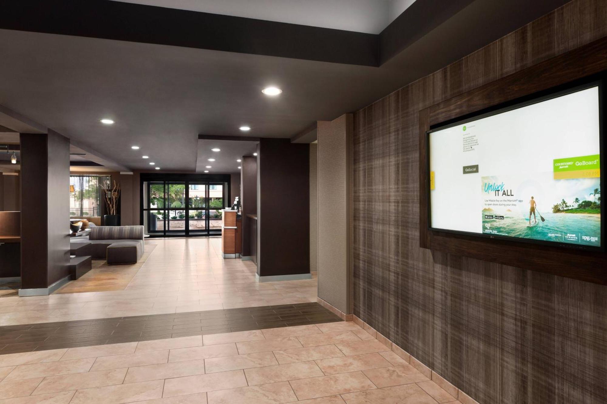 Courtyard By Marriott Tulsa Central Εξωτερικό φωτογραφία