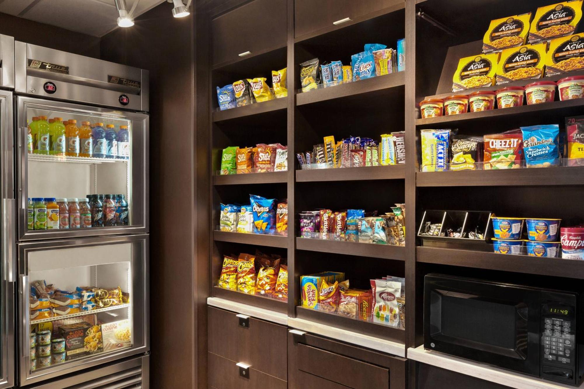 Courtyard By Marriott Tulsa Central Εξωτερικό φωτογραφία