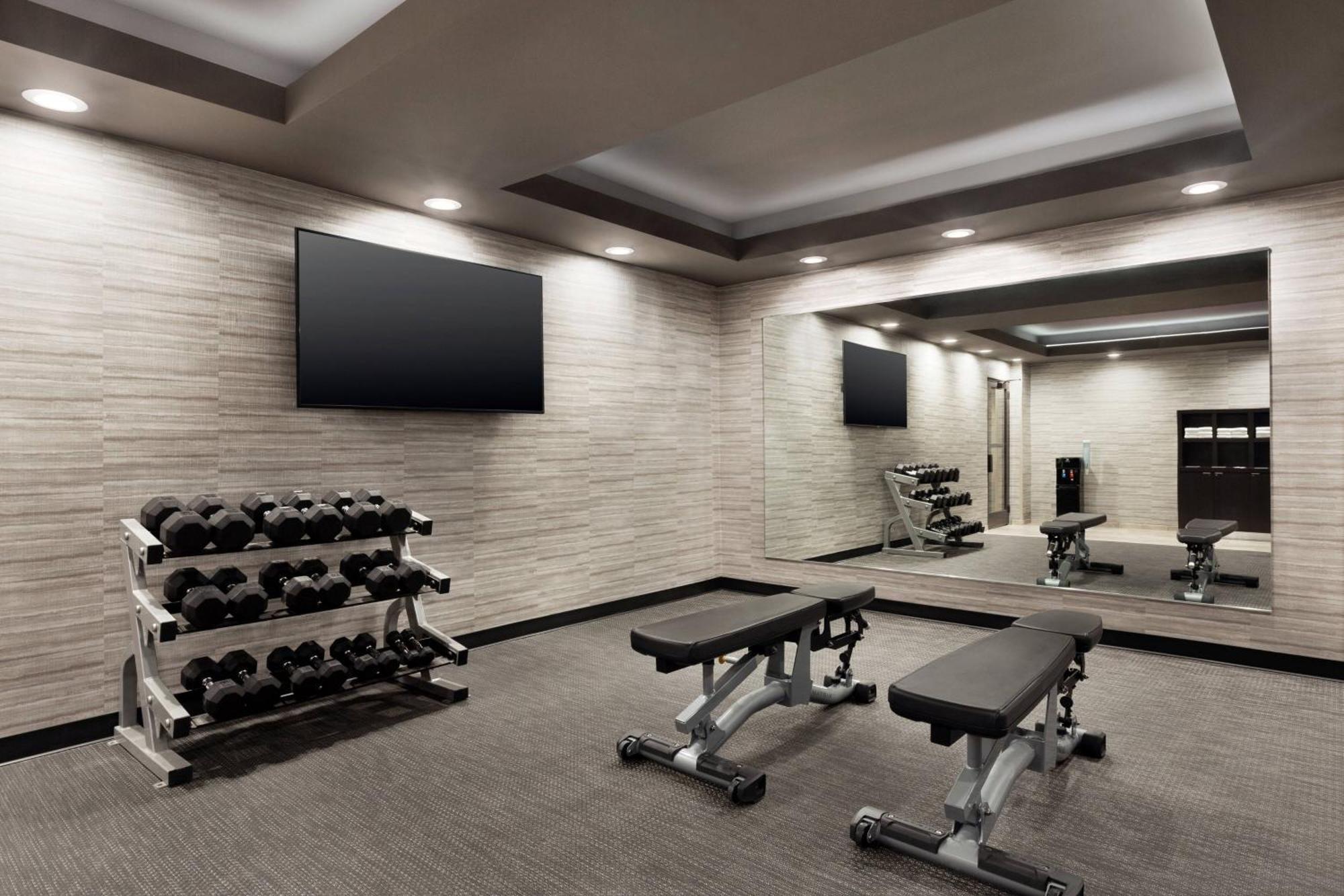 Courtyard By Marriott Tulsa Central Εξωτερικό φωτογραφία