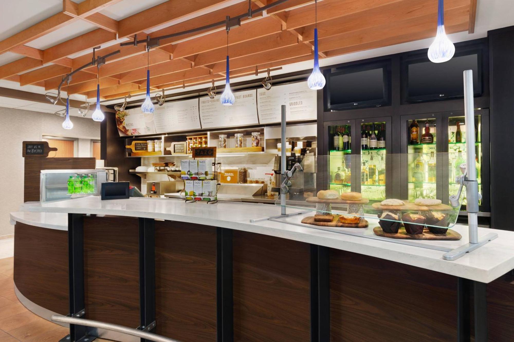 Courtyard By Marriott Tulsa Central Εξωτερικό φωτογραφία